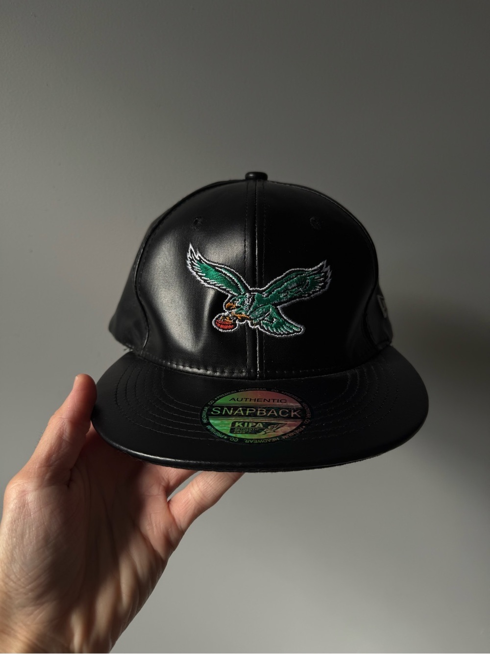 Philadelphia Eagles Birds Throwback Kipa Black Faux Leather Snapback Hat Unisex